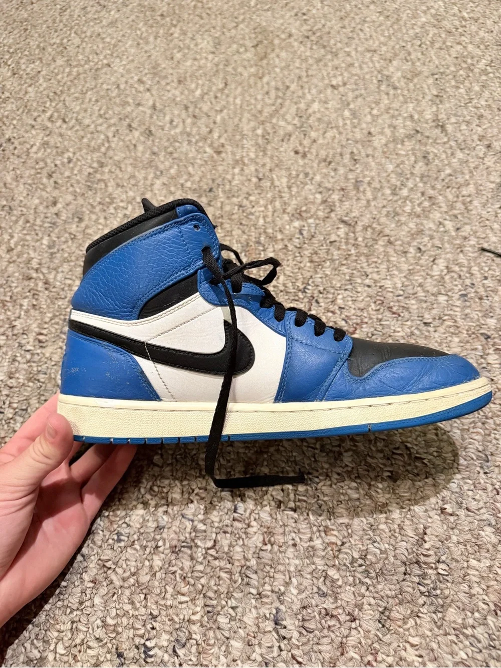 Nike Air Jordan 1 Retro Rare Sore Blue Hyper Royal Men’s Size 11